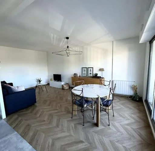 Neuf Avec Balcon Et Parking Prive Caen